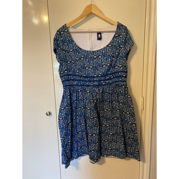 Dr. Who Tardis Dress - Picture 1 of 7